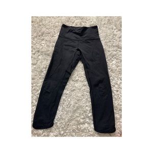 Lululemon black cropped leggings